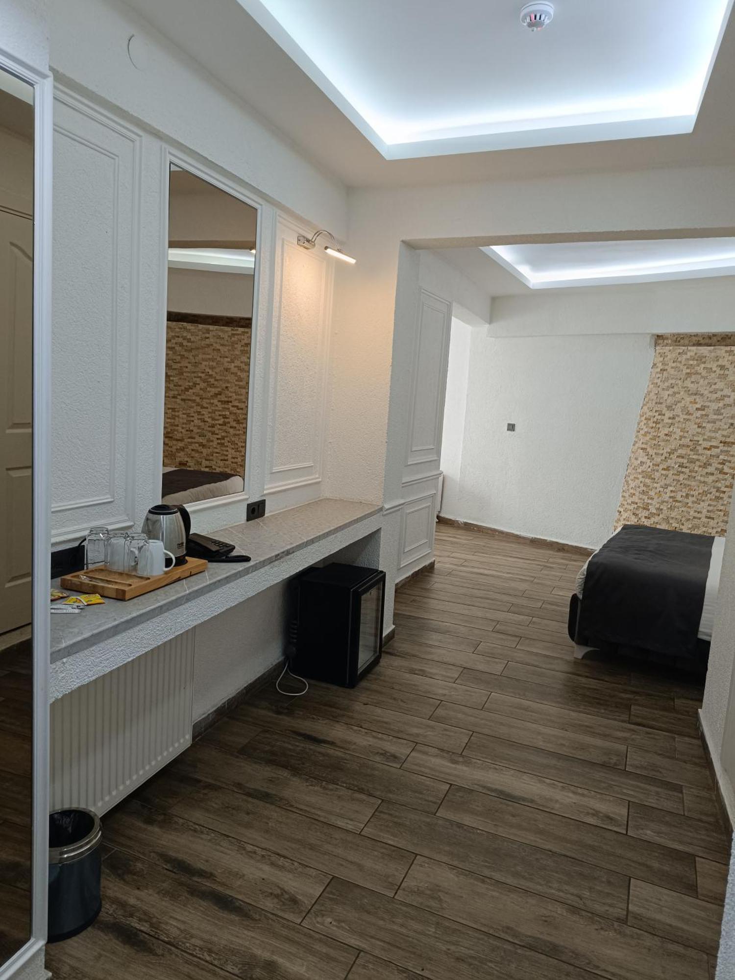 Efzen Hotel Istanbul Exteriör bild